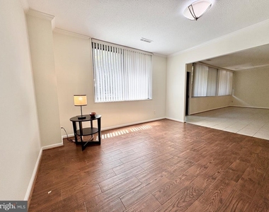 3713 S George Mason Drive - Photo Thumbnail 11