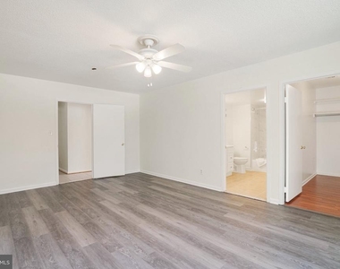 3713 S George Mason Drive - Photo Thumbnail 22