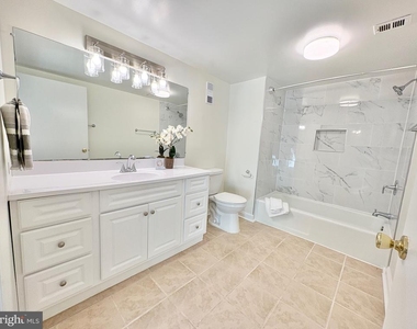 3713 S George Mason Drive - Photo Thumbnail 2