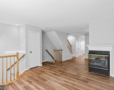 13126 Plotner Farm Road - Photo Thumbnail 3
