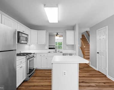 13126 Plotner Farm Road - Photo Thumbnail 8