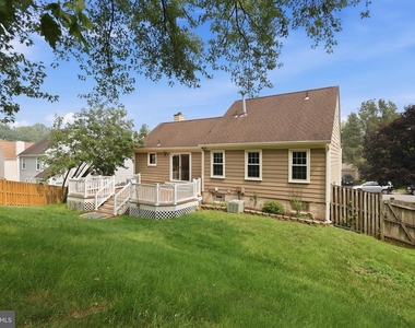 7690 Green Garland Drive - Photo Thumbnail 17