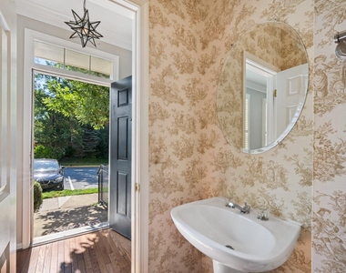 1319 Vintage Place - Photo Thumbnail 26