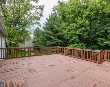 9708 Locust Hill Drive - Photo Thumbnail 39