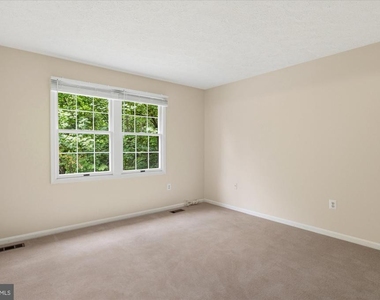 9708 Locust Hill Drive - Photo Thumbnail 27