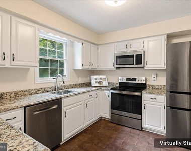 9708 Locust Hill Drive - Photo Thumbnail 47