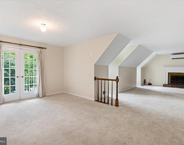 9708 Locust Hill Drive - Photo Thumbnail 18