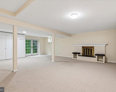 9708 Locust Hill Drive - Photo Thumbnail 31