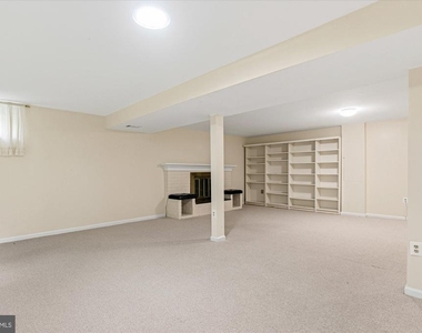 9708 Locust Hill Drive - Photo Thumbnail 32