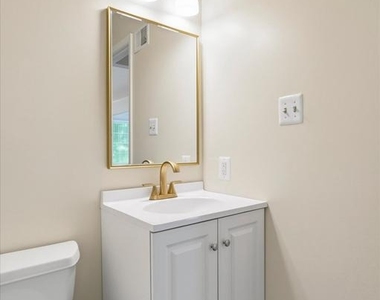 9708 Locust Hill Drive - Photo Thumbnail 16