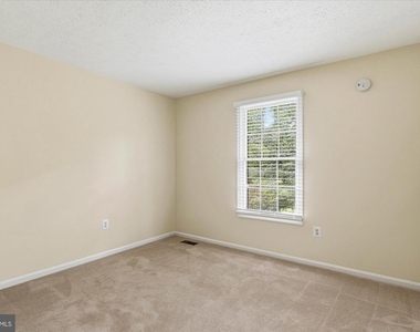 9708 Locust Hill Drive - Photo Thumbnail 25