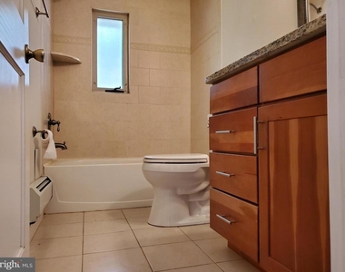 206 E Windsor Avenue - Photo Thumbnail 3