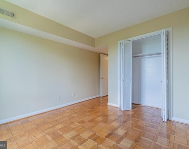 805 N Howard Street N - Photo Thumbnail 19
