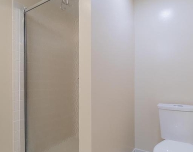 805 N Howard Street N - Photo Thumbnail 26