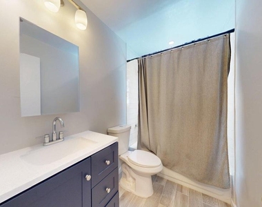 706 N Cleveland Street - Photo Thumbnail 6