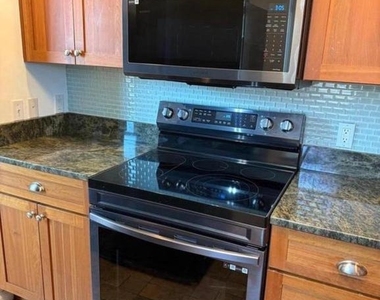 3501 Stafford Street S - Photo Thumbnail 15