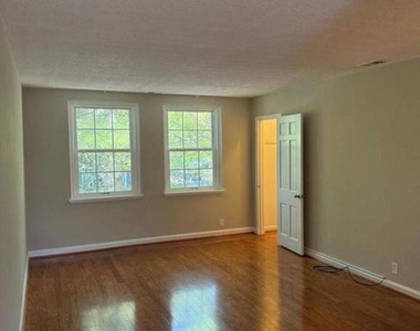 3501 Stafford Street S - Photo Thumbnail 9