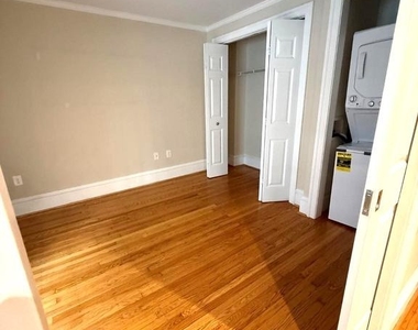 1602 Spruce Street - Photo Thumbnail 9