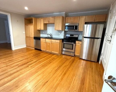 1602 Spruce Street - Photo Thumbnail 5