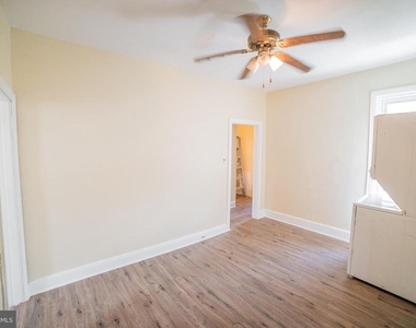 2427 E Allegheny Avenue - Photo Thumbnail 10