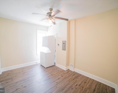 2427 E Allegheny Avenue - Photo Thumbnail 8