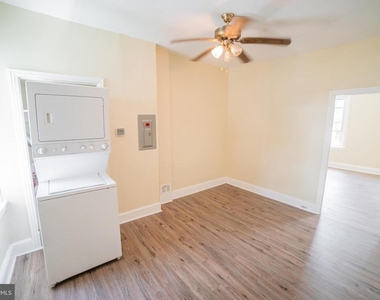2427 E Allegheny Avenue - Photo Thumbnail 9
