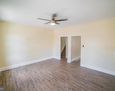 2427 E Allegheny Avenue - Photo Thumbnail 2