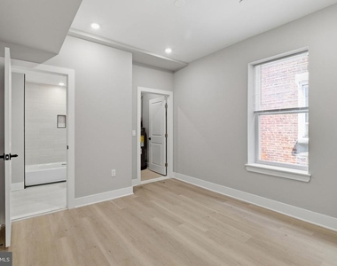 856 N 19th Street - Photo Thumbnail 10