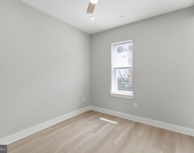 856 N 19th Street - Photo Thumbnail 6