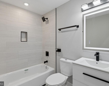 856 N 19th Street - Photo Thumbnail 14