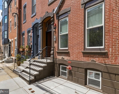 856 N 19th Street - Photo Thumbnail 16