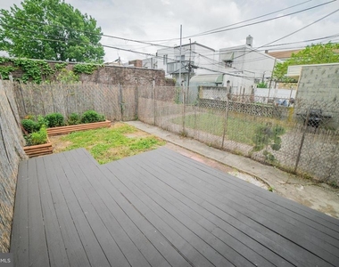 2427 E Allegheny Avenue - Photo Thumbnail 17