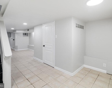 3857 Wyalusing Avenue - Photo Thumbnail 5
