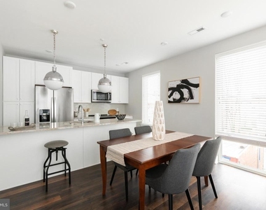 45 W Haines Street - Photo Thumbnail 3