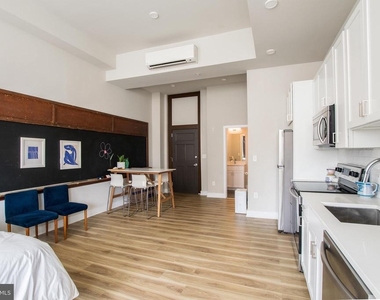 1300 S 19th Street - Photo Thumbnail 3