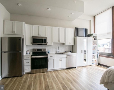 1300 S 19th Street - Photo Thumbnail 2