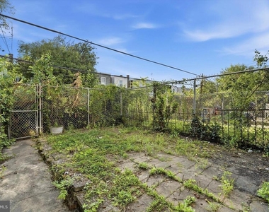 1551 N Allison Street - Photo Thumbnail 24