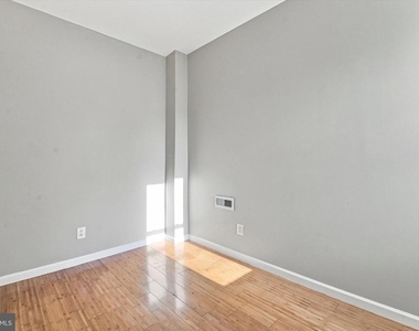 1551 N Allison Street - Photo Thumbnail 17
