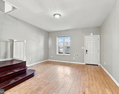 1551 N Allison Street - Photo Thumbnail 4