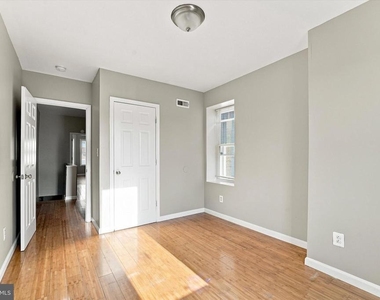 1551 N Allison Street - Photo Thumbnail 21