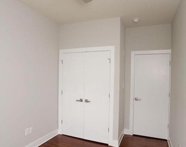 400 S 45th Street - Photo Thumbnail 6