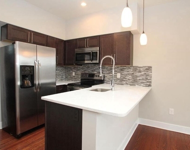 400 S 45th Street - Photo Thumbnail 4