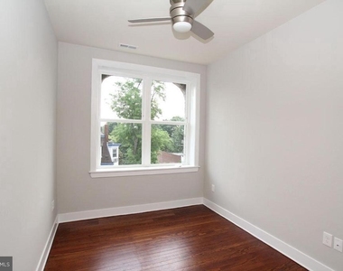 400 S 45th Street - Photo Thumbnail 5