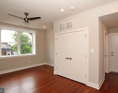 400 S 45th Street - Photo Thumbnail 8