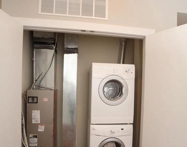 400 S 45th Street - Photo Thumbnail 9