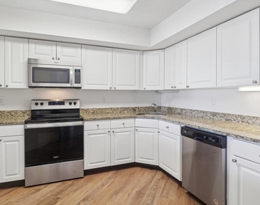 450 N 18th Street - Photo Thumbnail 14