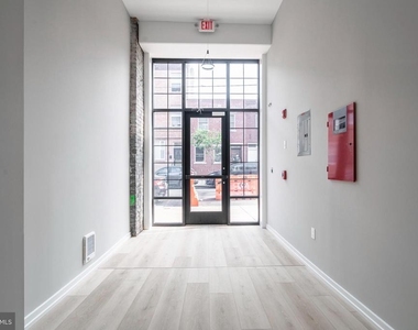 719 Dickinson Street - Photo Thumbnail 1