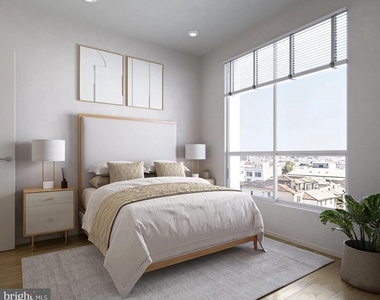 130 W Girard Avenue - Photo Thumbnail 3