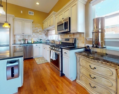 8902 Blue Grass Road - Photo Thumbnail 43