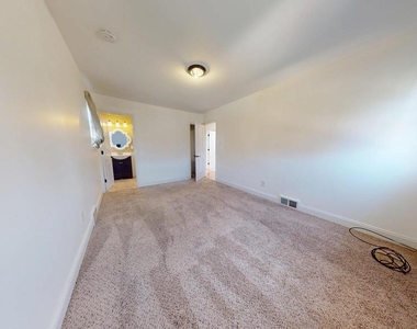 8902 Blue Grass Road - Photo Thumbnail 11